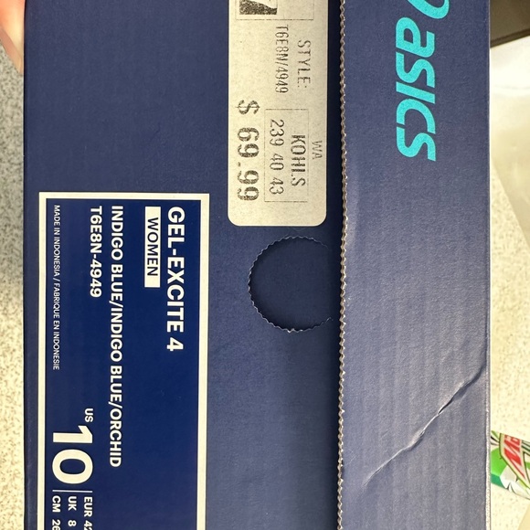 ASICS Women’s Size 10 - Picture 3 of 3